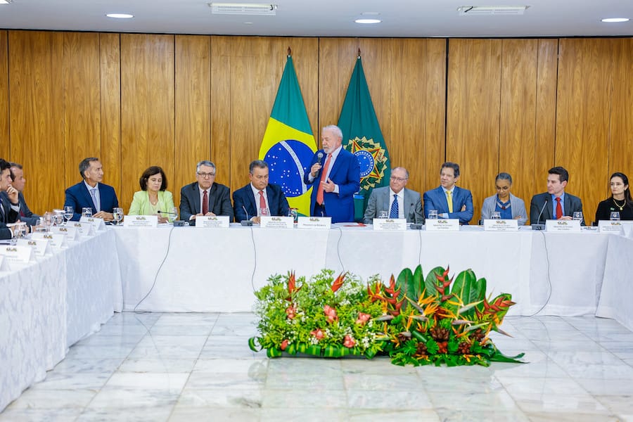 05.04.2023 - Presidente da República, Luiz Inácio Lula da Silva, durante reunião de apresentação e assinatura dos decret