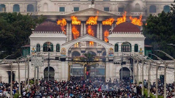 Protestos no Nepal contra regulação das redes digitais derruba primeiro-ministro e deixa ao menos 30 mortos
