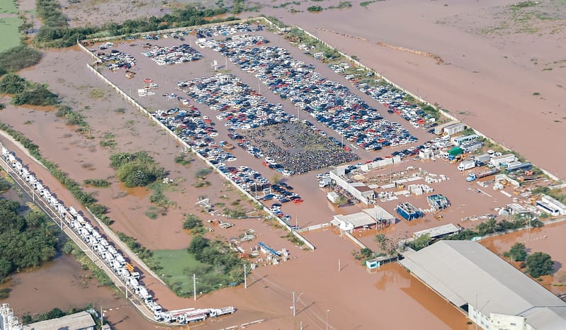 Como ajudar o Rio Grande do Sul e o que saber na hora de doar?