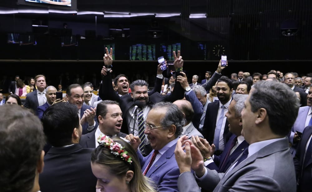 Câmara derruba a MP sobre tributação de investimentos