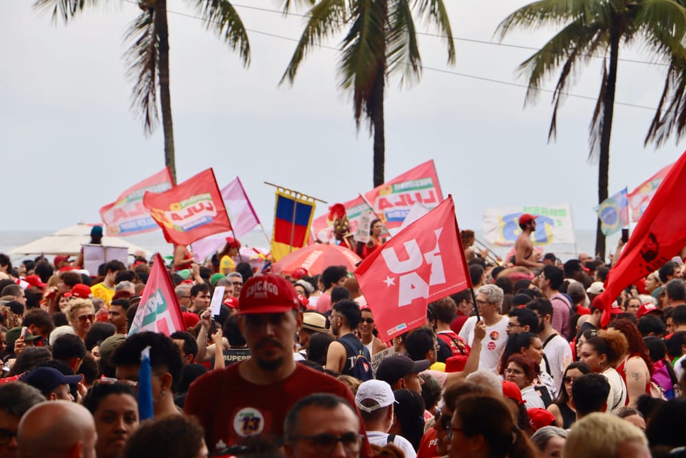 Imagens da manifestação pró-Lula em Copacabana