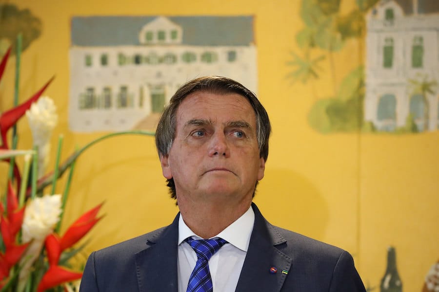 Sabiá: Jair Bolsonaro e o presidente do Suriname, Chandrikapersad Santokhi durante Assinatura de Atos e declaração à impr