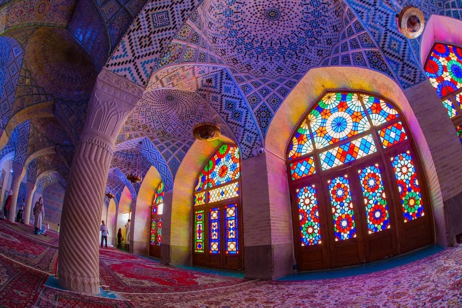 Fars Province, Shiraz, Lotf Ali Khan Zand St, Iran / Foto: Steven Su/Unsplash