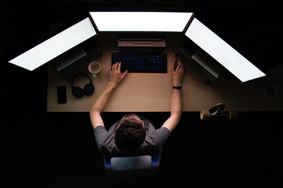 Balanço: Renovamos nosso recorde de acessos no site / Foto: Max Duzij/Unsplash