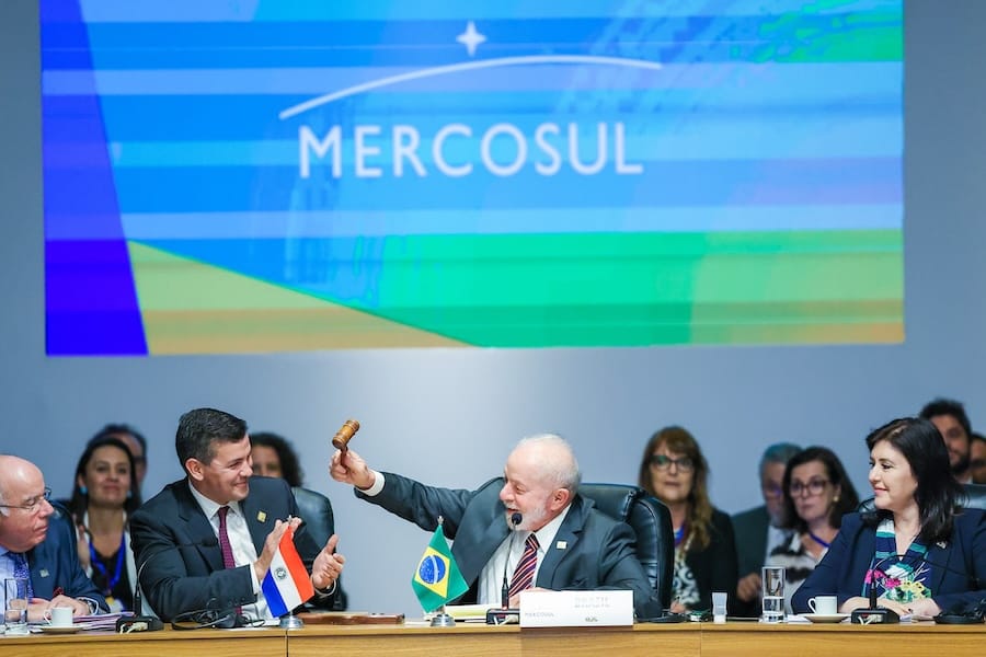 Lula durante a cerimônia de assinatura e entrega da Carta de Ratificação de Adesão da Bolívia ao Mercosul, dia 7.dez.202