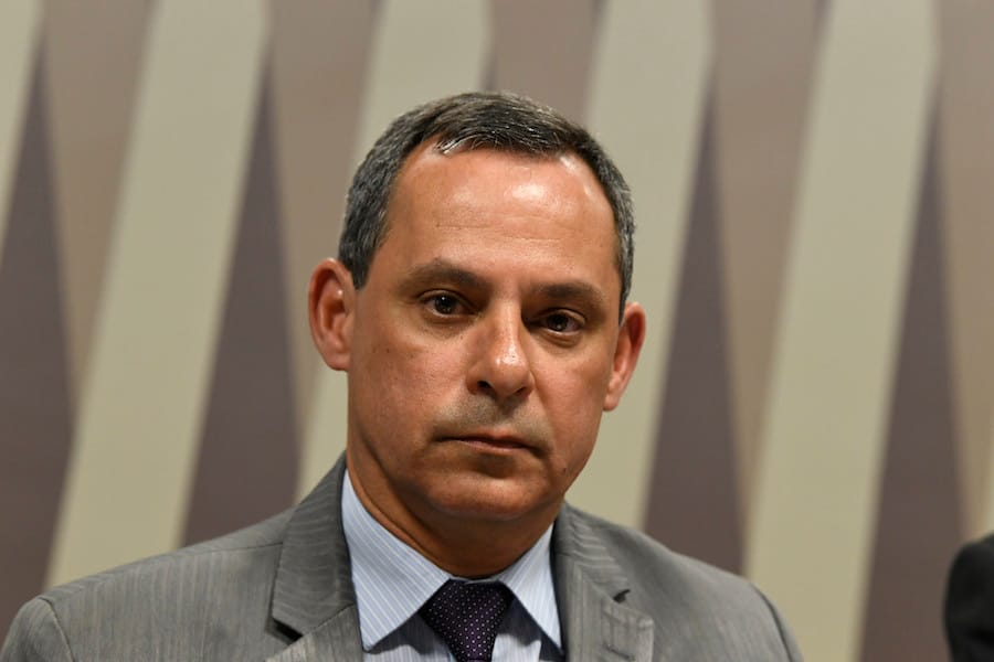 #803: Presidente da Petrobras pede demissão