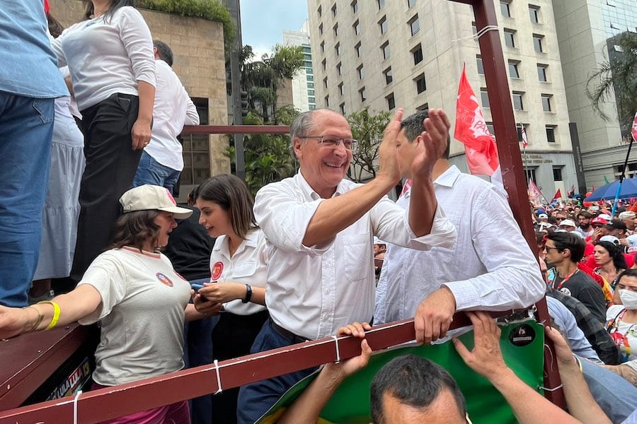 #884: Começa a transição, com Alckmin na coordenação