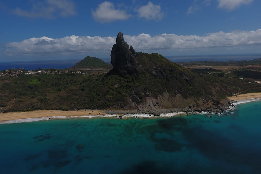 Drones monitoram cardumes de sardinha em Fernando de Noronha