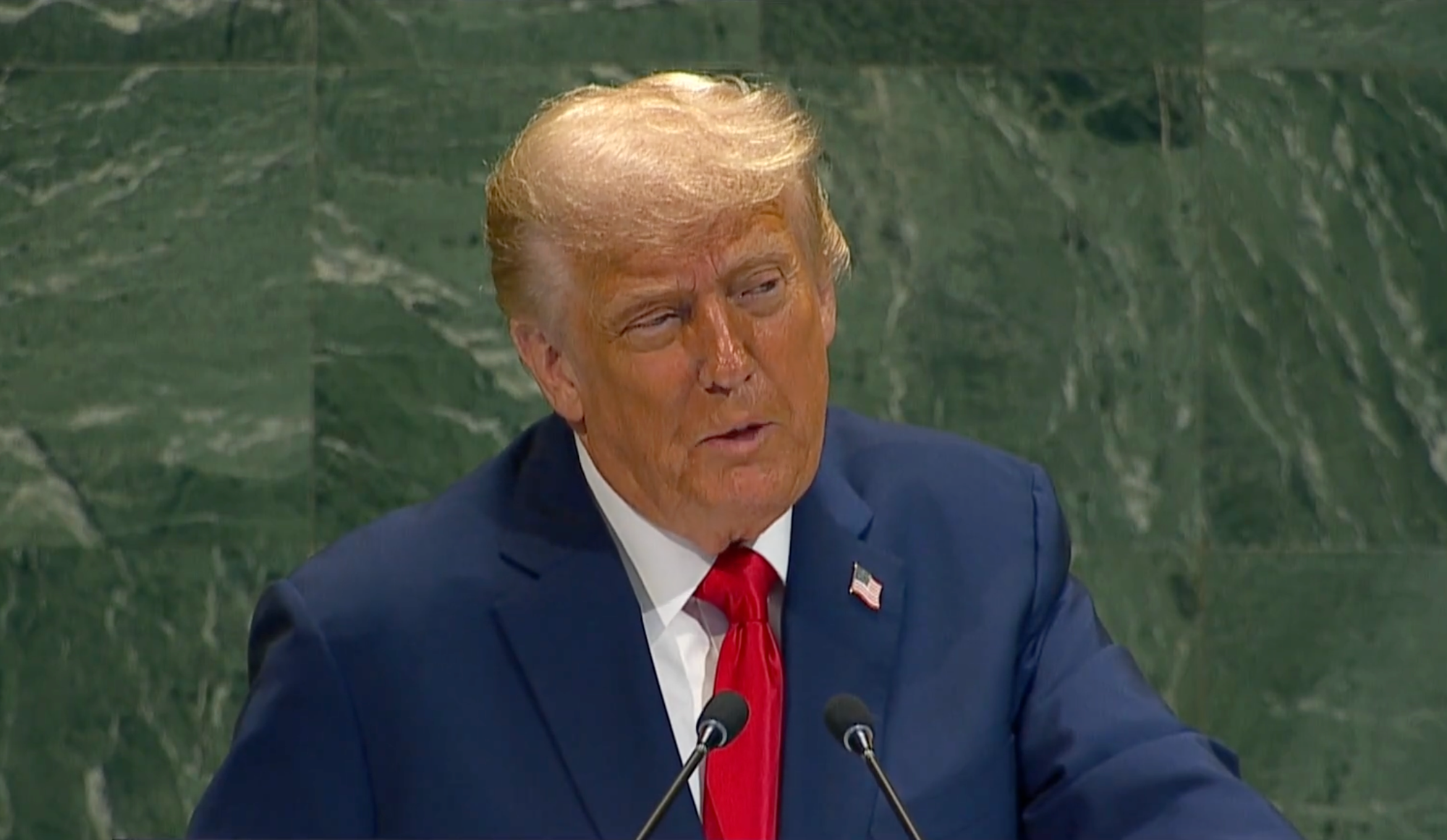 'Ele gostou de mim, eu gostei dele': Trump fala em 'química' com Lula e sugere encontro na semana que vem