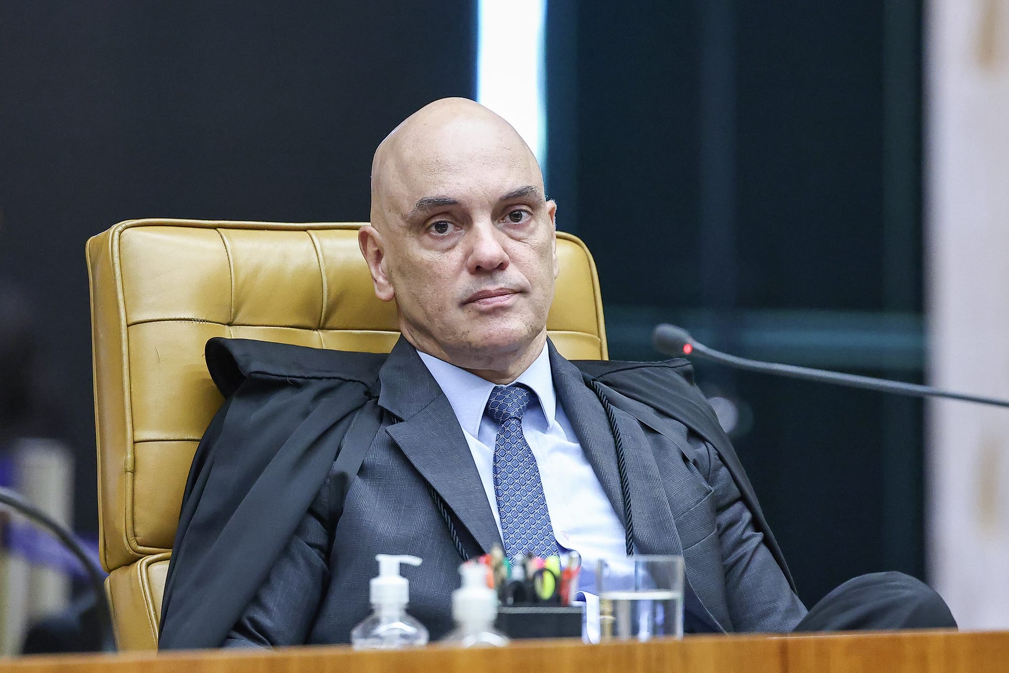 STF determina cumprimento da pena de Bolsonaro por tentativa de golpe de Estado