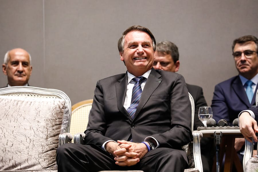 Bolsonaro anunciou reajuste de 33,24% para os professores da rede básica de ensino / Foto: Alan Santos/PR