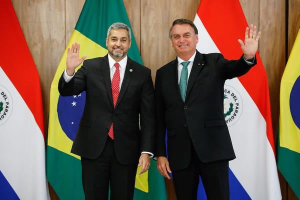 Encontro entre o presidente do Brasil, Jair Bolsonaro, e o presidente do Paraguai, Mario Abdo Benítez / Foto: Alan Santos/PR