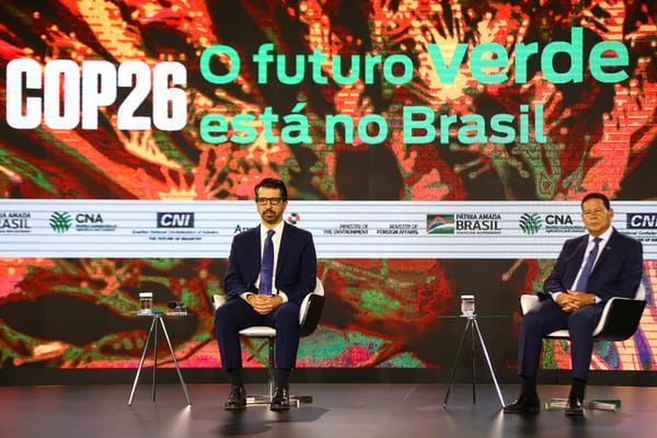 WWF criticou participação do governo brasileiro na COP26. Imagem mostra o ministro do Meio Ambiente, Joaquim Leite, e o vic
