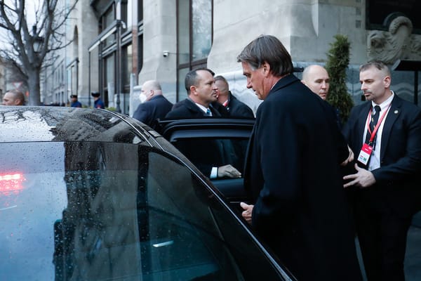 (Budapeste - Hungria, 17/02/2022) Presidente da República Jair Bolsonaro, despede-se do Senhor Primeiro-Ministro da Hungria,