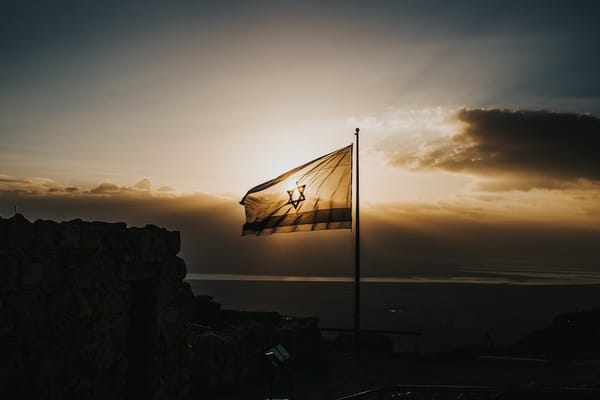 Bandeira de Israel / Foto: Cole Keister/Unsplash