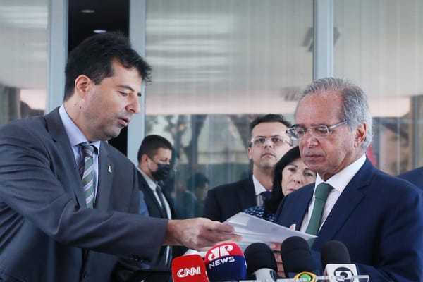 Brasília(DF), 12/05/2022: Adolfo Sachsida, Ministro de Minas e Energia e Paulo Guedes, Ministro da Economia / Bruno Spada/MM