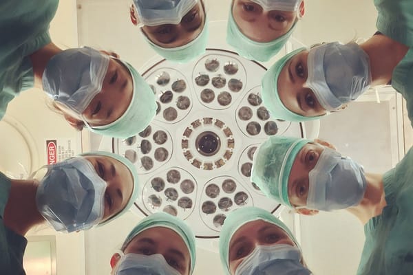 Correio Sabiá: Planos de saúde estão autorizados a aumentar em 15,5% / Foto: National Cancer Institute/Unsplash
