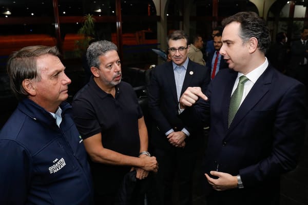(Brasília - DF, 08/06/2022) Presidente da República Jair Bolsonaro transmite o cargo de Presidente da República ao Preside