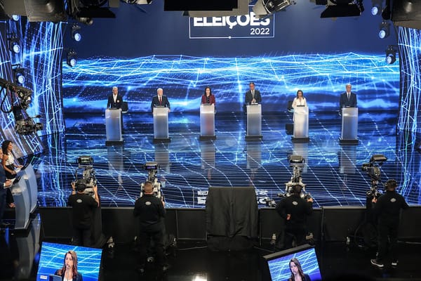 Simone Tebet, Lula, Jair Bolsonaro, Ciro Gomes, Felipe D'avila e Soraya Thronicks participa do debate presidencial das eleiç