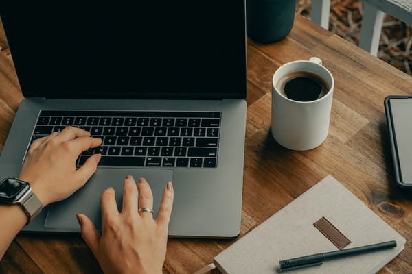 Agenda da Semana do Correio Sabiá dá previsibilidade a noticiário / Foto: Clay Banks/Unsplash