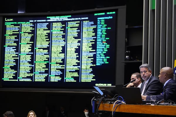 O presidente da Câmara, Arthur Lira (PP-AL), durante votação da PEC da Transição no dia 20 de dezembro de 2022 / Foto: P