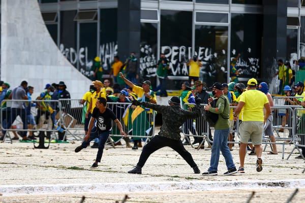 Manifestantes invadem Congresso, STF e Palácio do Planalto / Foto: Marcelo Camargo/Agência Brasil