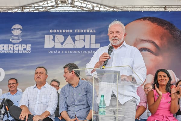 15.02.2023 - Cerimônia alusiva à visita à frente de trabalho para duplicação da BR-101/SE e anúncio de retomada. Praça