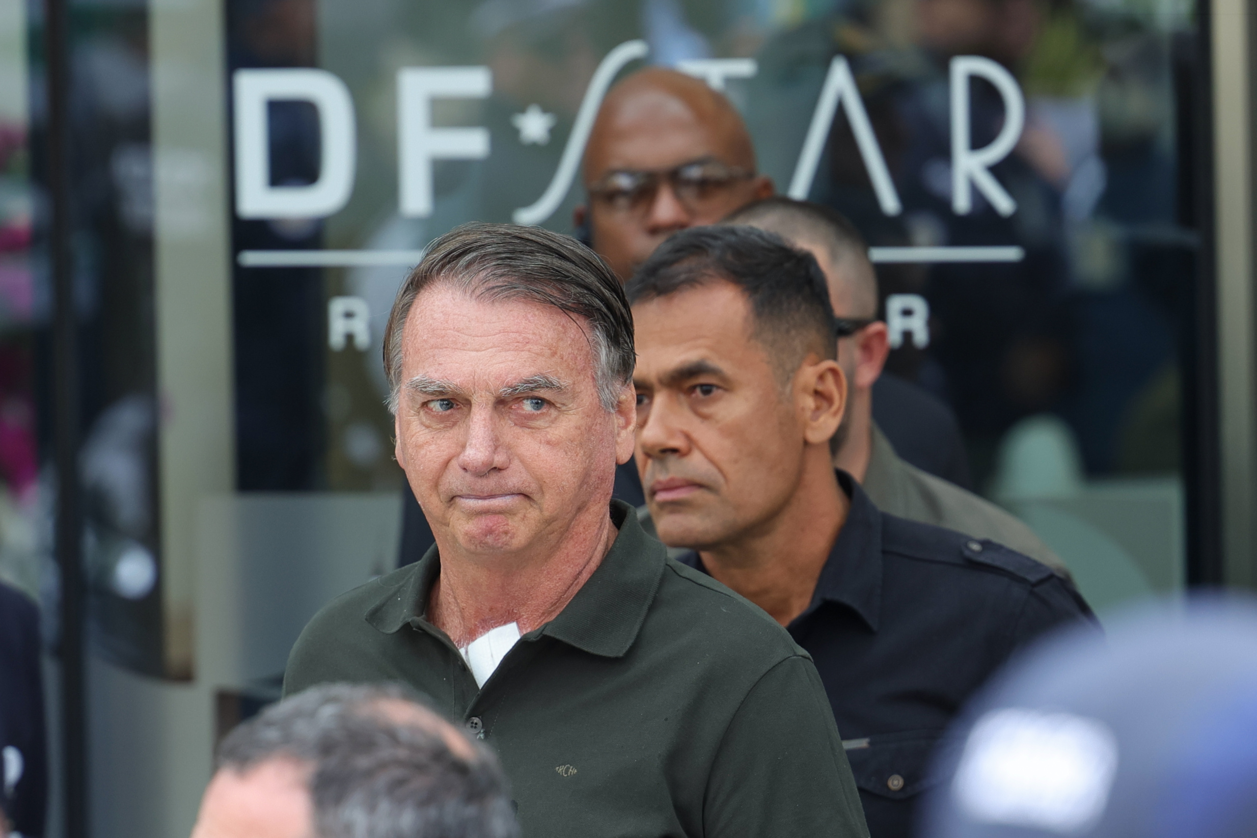 Bolsonaro é preso; baixe o arquivo com a decisão judicial