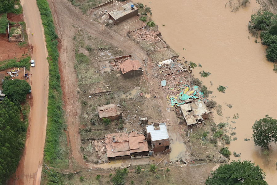(Porto Seguro - BA, 12/12/2021) Presidente Bolsonaro sobrevoa áreas atingidas por enchentes no Estado da Bahia. Foto: Isac Nóbrega/PR