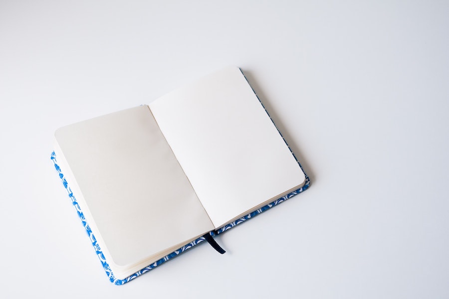 Agenda do Sabiá: imagem mostra um caderno em branco / Foto: Martha Dominguez de Gouveia/Unsplash