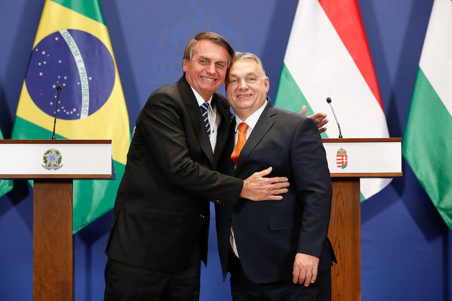 (Budapeste - Hungria, 17/02/2022) Presidente da República Jair Bolsonaro cumprimenta o Primeiro-Ministro da Hungria, Viktor Mihály Orbán / Foto: Alan Santos/PR