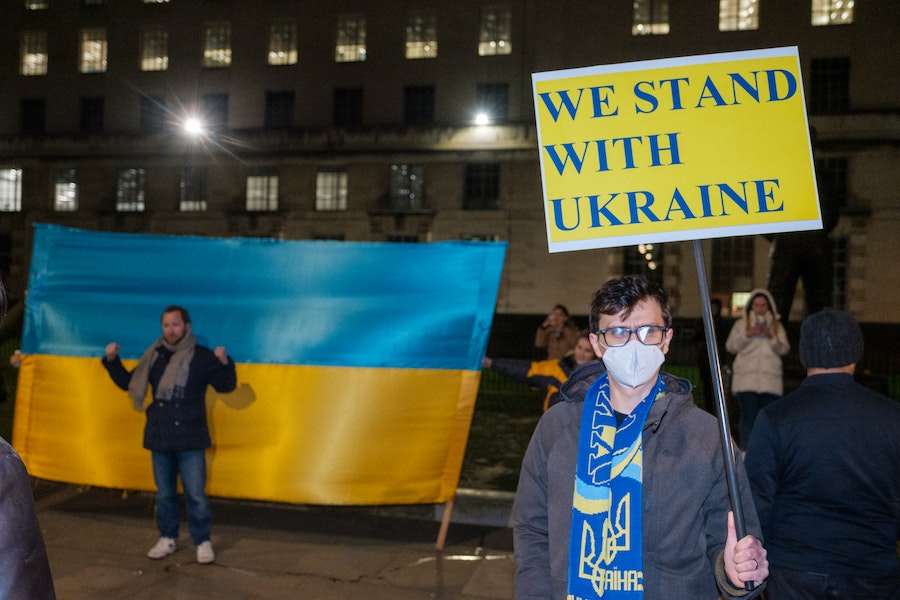 Ucranianos em Londres / Foto: Ehimetalor Akhere Unuabona/Unsplash