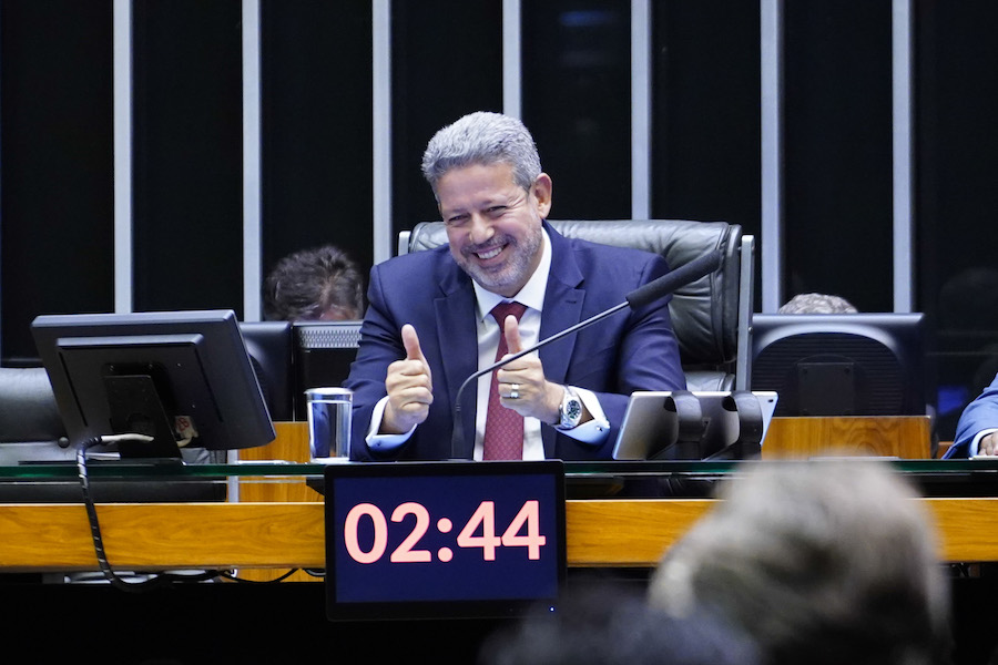 O presidente da Câmara, Arthur Lira, deve colocar em votação nesta teça-feira (12) a PEC das Bondades Foto: Pablo Valadares/Câmara dos Deputados