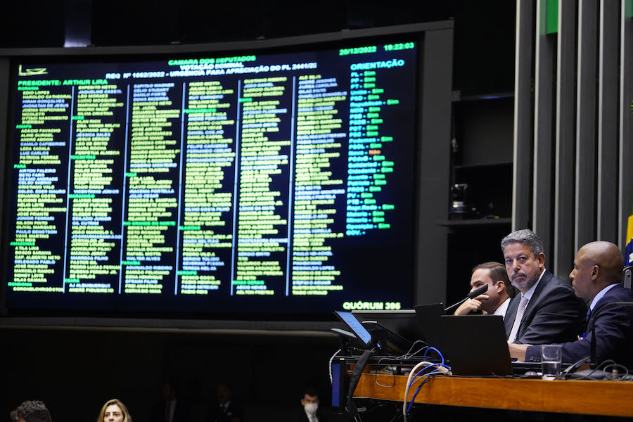 O presidente da Câmara, Arthur Lira (PP-AL), durante votação da PEC da Transição no dia 20 de dezembro de 2022 / Foto: Pablo Valadares/Câmara dos Deputados