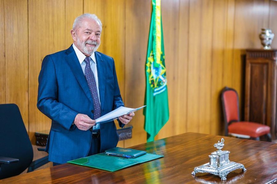 O presidente Lula em seu gabinete no Planalto / Foto: Ricardo Stuckert