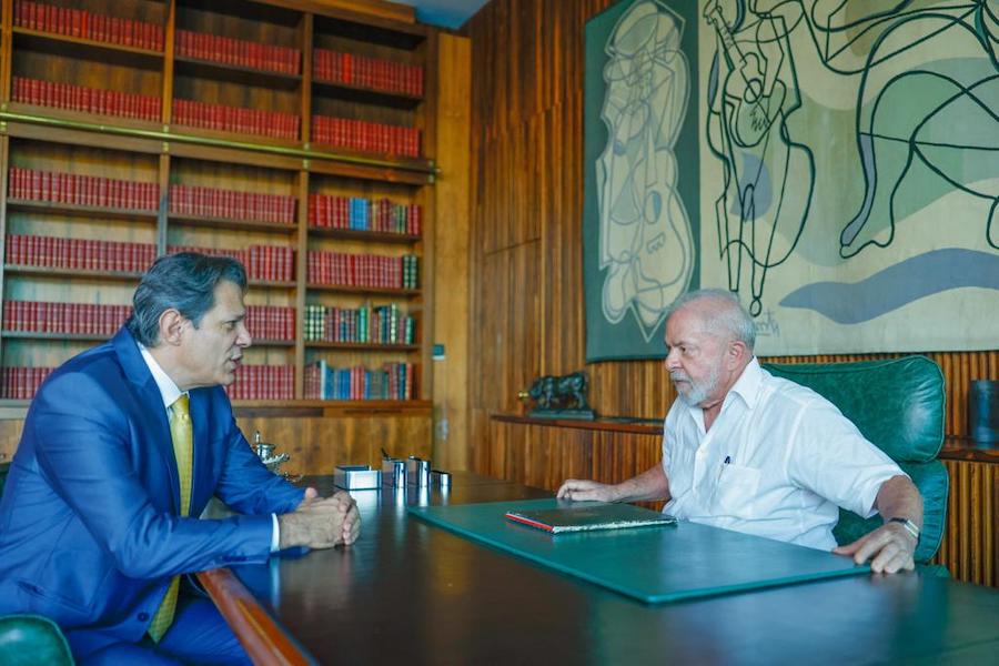 Lula e Fernando Haddad em reunião no dia 29 de março de 2023, por ocasião do arcabouço fiscal / Foto: Ricardo Stuckert/PR